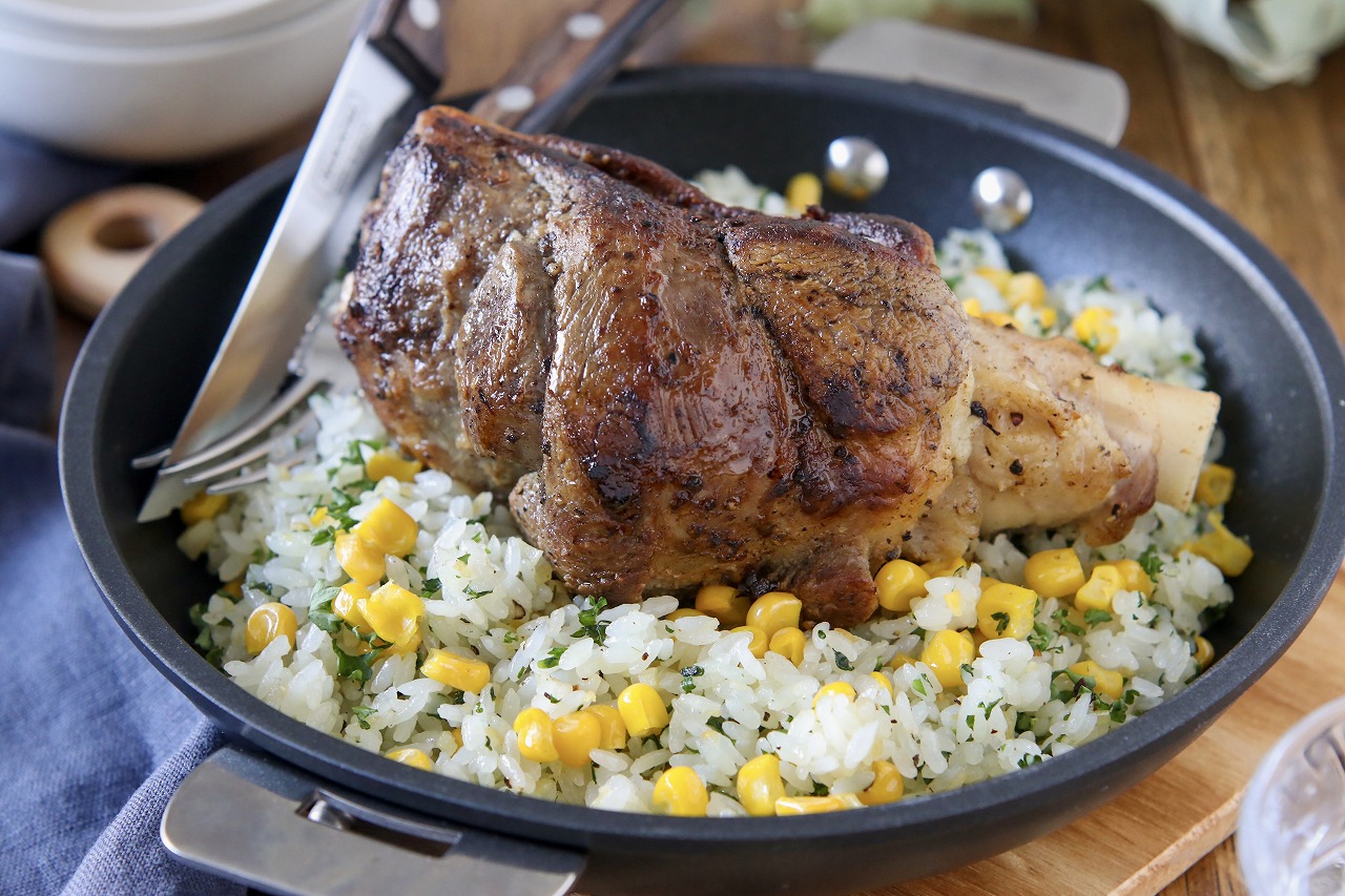 【レシピ】ラム骨付きすね肉のガーリックペッパーライス